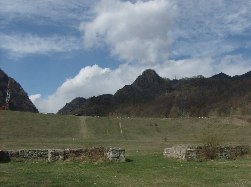 Castrul roman Arutela, Obiective turistice pe Valea Oltului