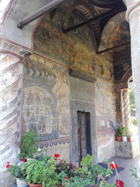 Biserica veche Horezu, obiective turistice Romania (16)