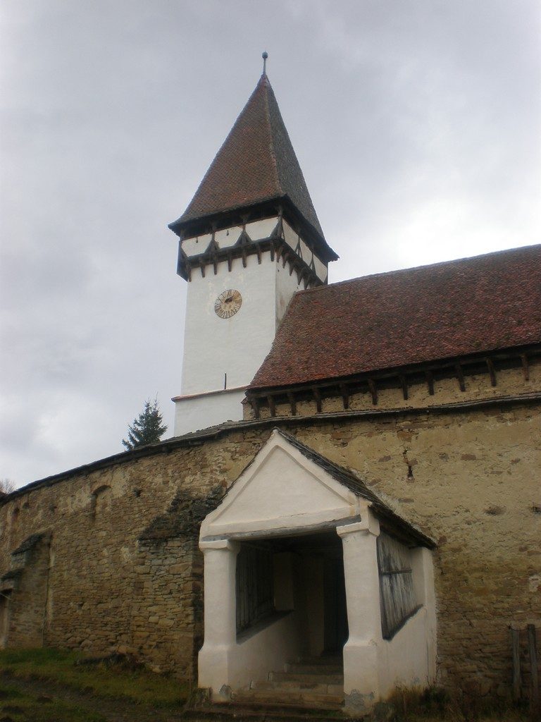 biserica fortificata din Mesendorf, obiective turistice in Transilvania