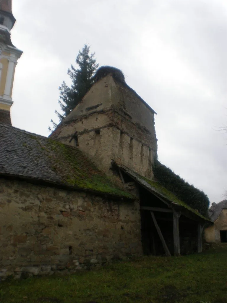 Biserica fortificata din Crit, obiective turistice in Romania
