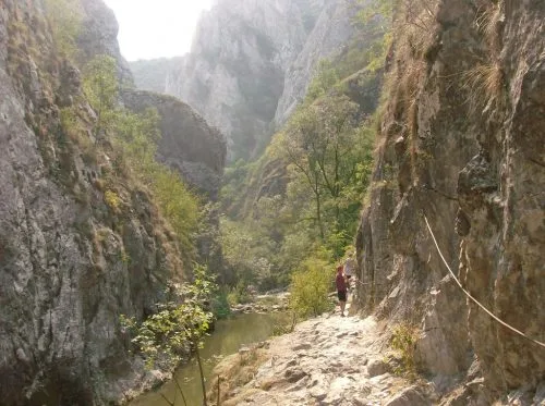 DIN ALBA IULIA LA SATUL RAMETEA, CETATEA TRASCAULUI SI CHEILE TURZII