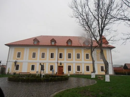 Castelul Haller, Transilvania, Obiective turistice Romania