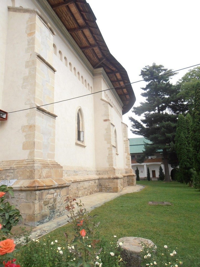De la Gura Humorului la Slatina si Voronet, obiective turistice Bucovina, manastiri Romania