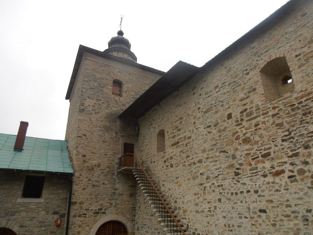 De la Gura Humorului la Slatina si Voronet, obiective turistice Bucovina, manastiri Romania