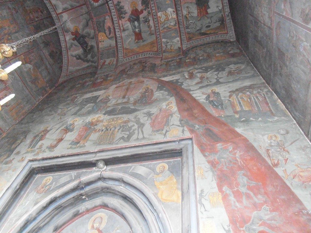 De la Gura Humorului la Slatina si Voronet, obiective turistice Bucovina, manastiri Romania