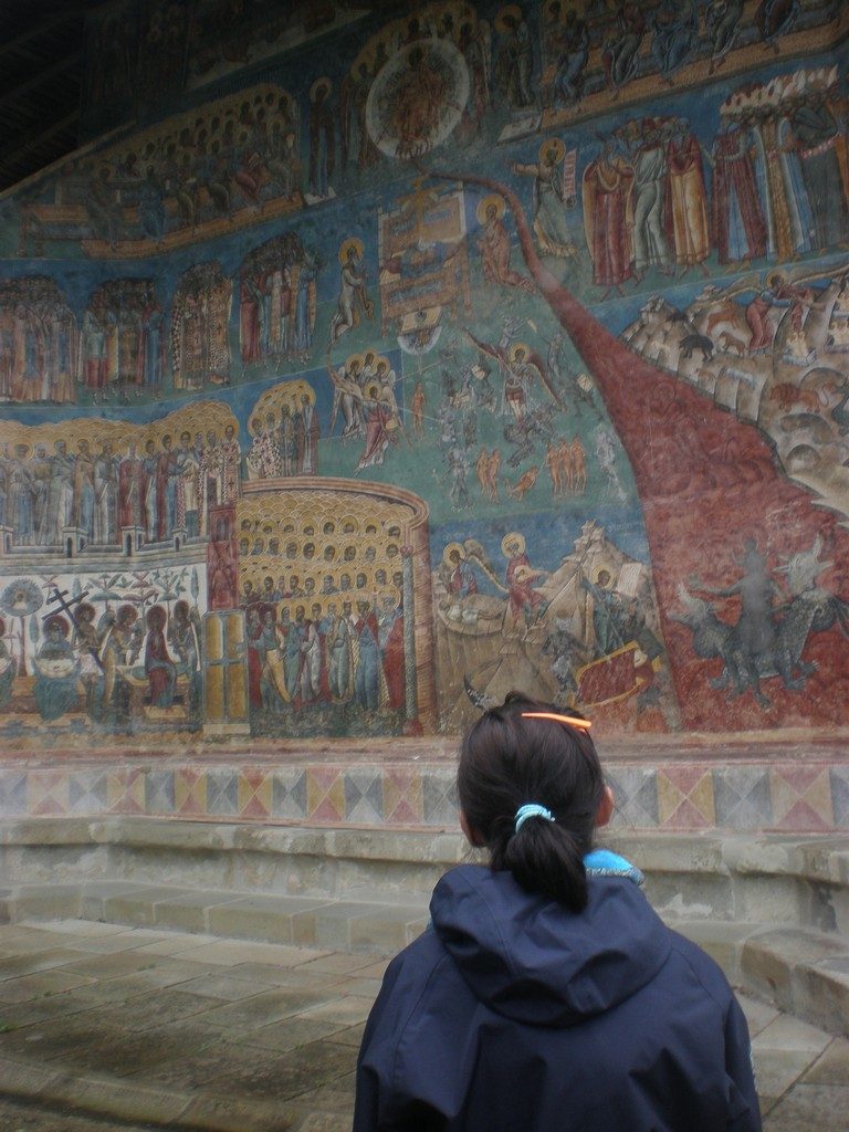 De la Gura Humorului la Slatina si Voronet, obiective turistice Bucovina, manastiri Romania