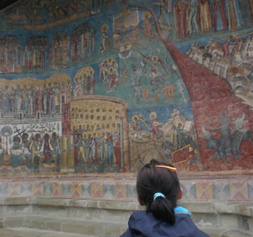 De la Gura Humorului la Slatina si Voronet, obiective turistice Bucovina, manastiri Romania