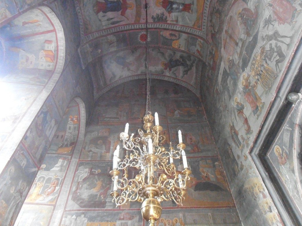 De la Gura Humorului la Slatina si Voronet, obiective turistice Bucovina, manastiri Romania