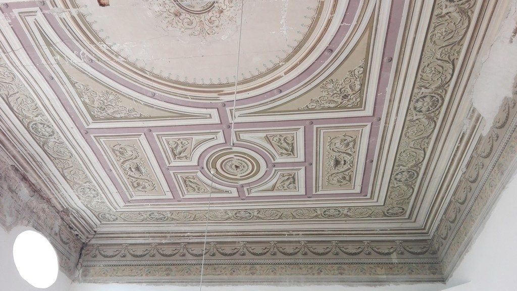 Obiective turistice in Mures, Romania, Castelul Rhedey, concediu, calatorii