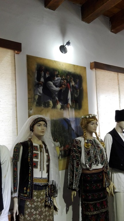 Muzeu de Etnografie, Cula Racoviteanu, Manastirea Vierosi, Obiective turistice Arges, atractii turistice in jurul Pitestiului