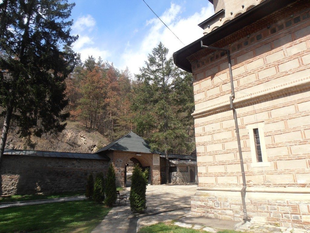 Manastirea Cornetu