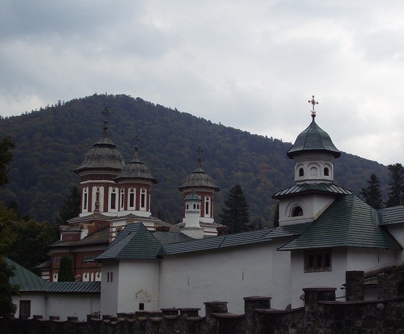 manastirea-sinaia1