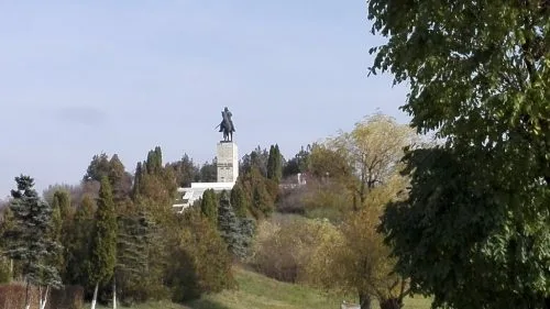 Satuia lui Stefan cel Mare de la Podul Inalt
