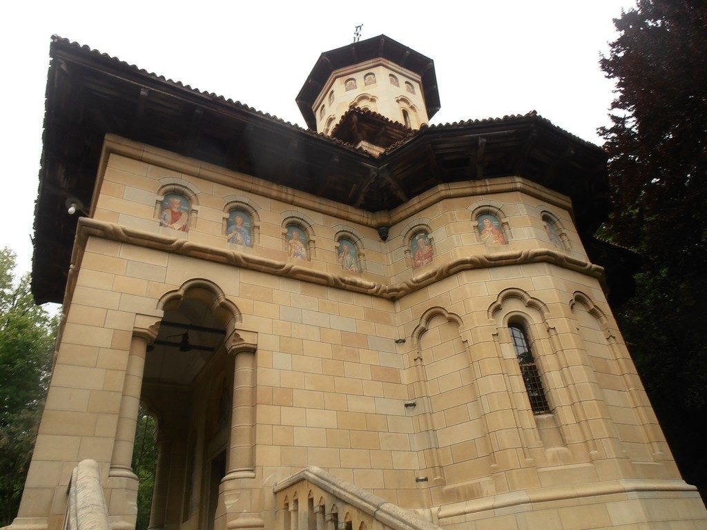 Biserica de la Florica a Bratienilor