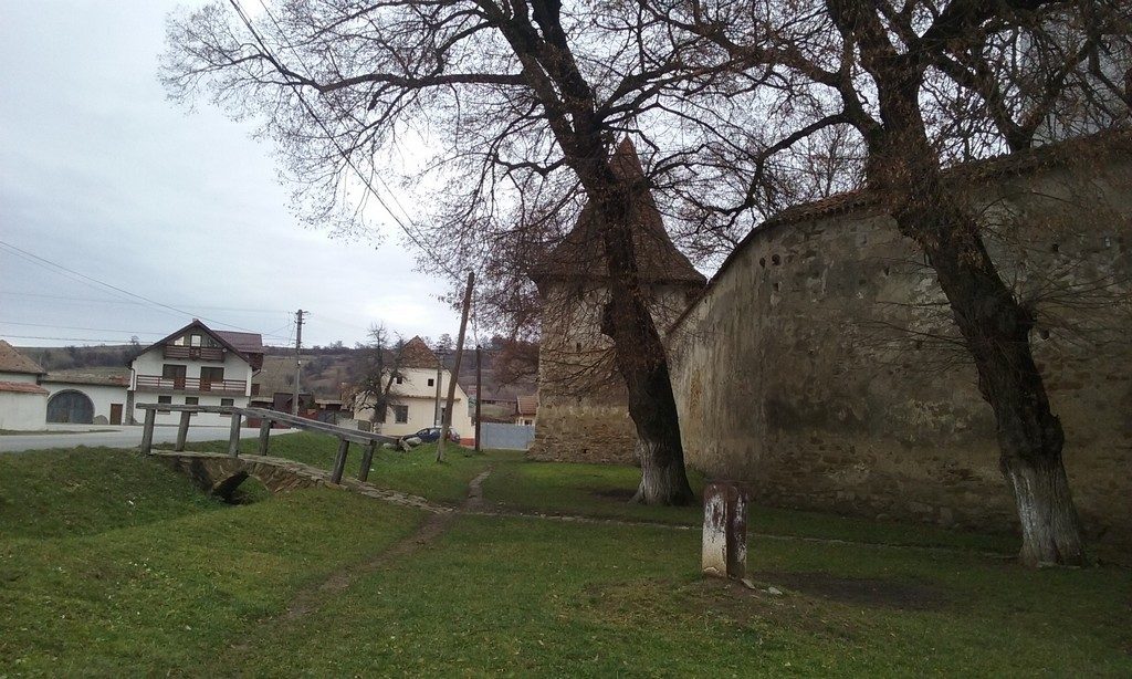 Cincsor, biserica fortificata, obiective turistice Sibiu, Valea Hirtibaciului (2)