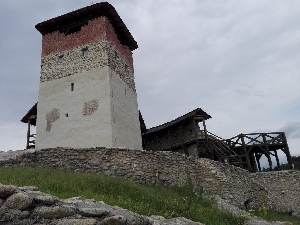 Cetatea Malaiesti, obiective turistice Hateg, Hunedoara, Romania,infoturism, Retezat