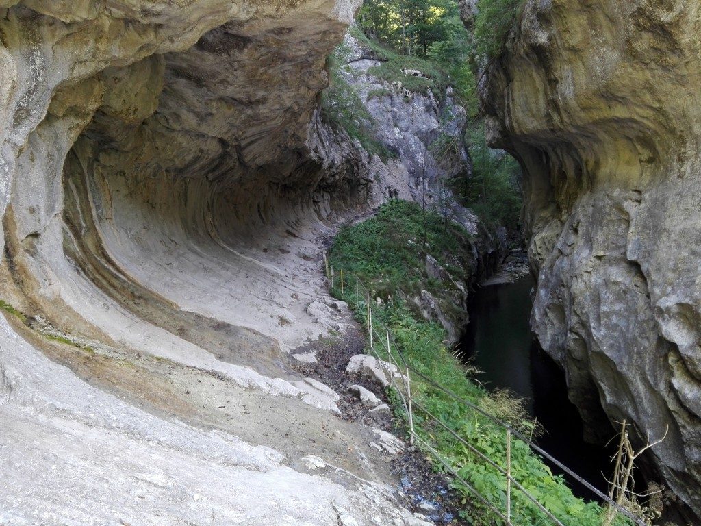Cheile Corcoaia, obiective turistice Romania, cele mai frumoase chei, Parcul National Domogled