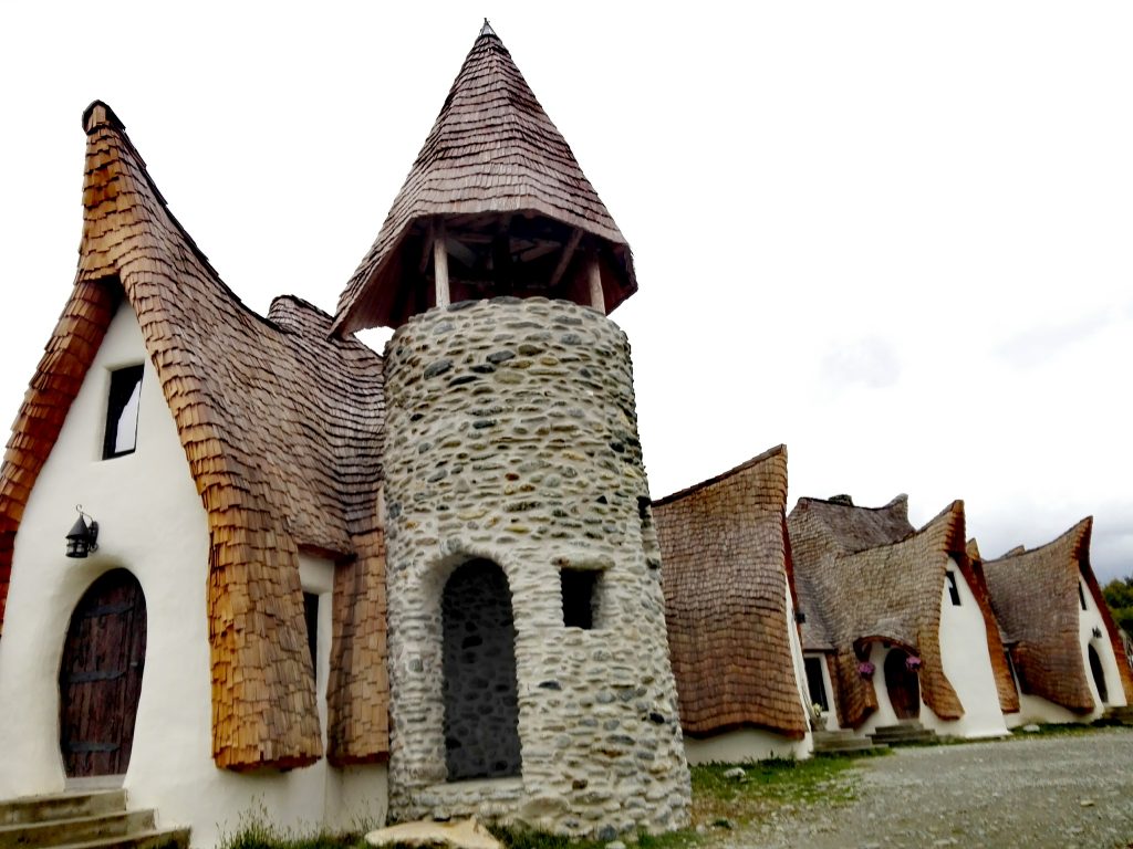 Castelul de lut din Valea Zanelor, obiective turistice, Porumbacu de Sus, Sibiu, Romania