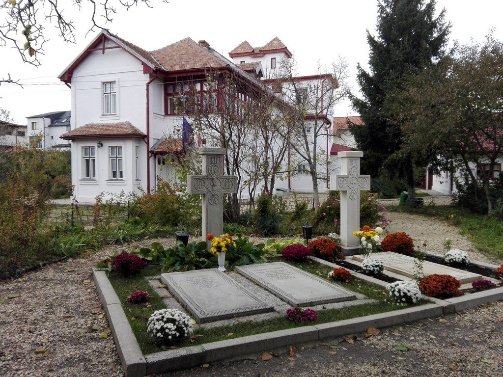 unde este inmormantat Tudor Arghezi