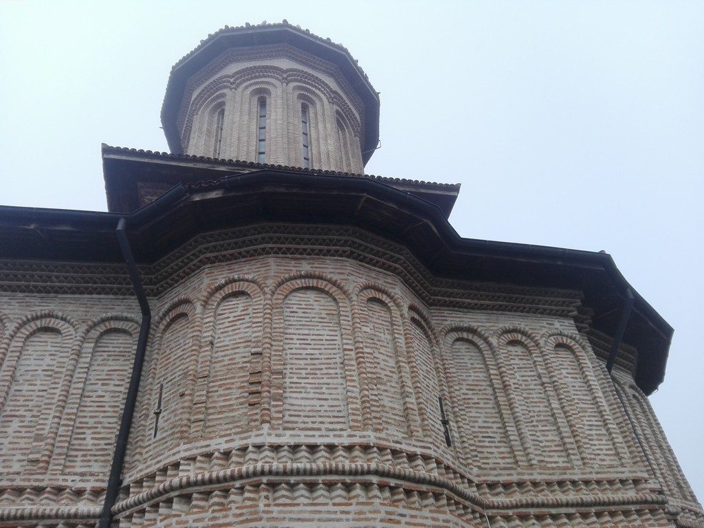 Manastirea-Plataresti-Matei-Basarab-obiective-turistice-in-jurul-Bucurestiului-Calaras