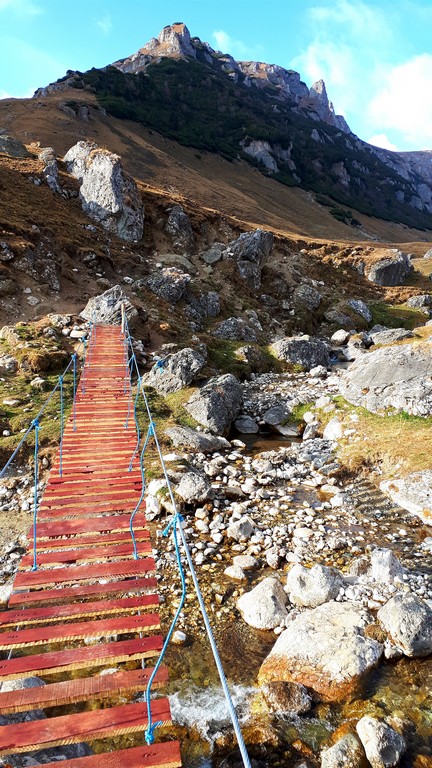 Padina, Bucegi, Cascada Obarsia Ialomitei, obiective turistice Romania