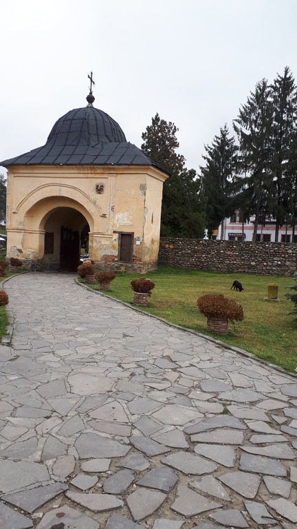 Curtea de Arges, Biserica Domneasca, obiective turistice Romania