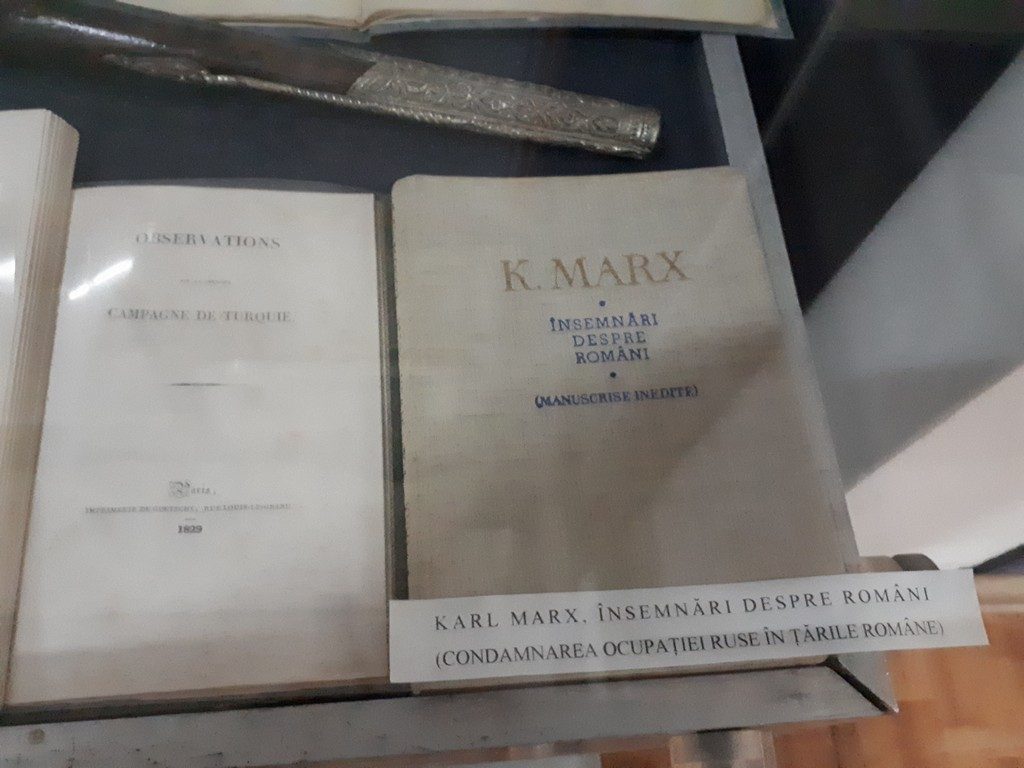 Obiective turistice Giurgiu, Romania, Muzeul Judetean, arhitectura, cetatea, faleza, arta, Perla (81)