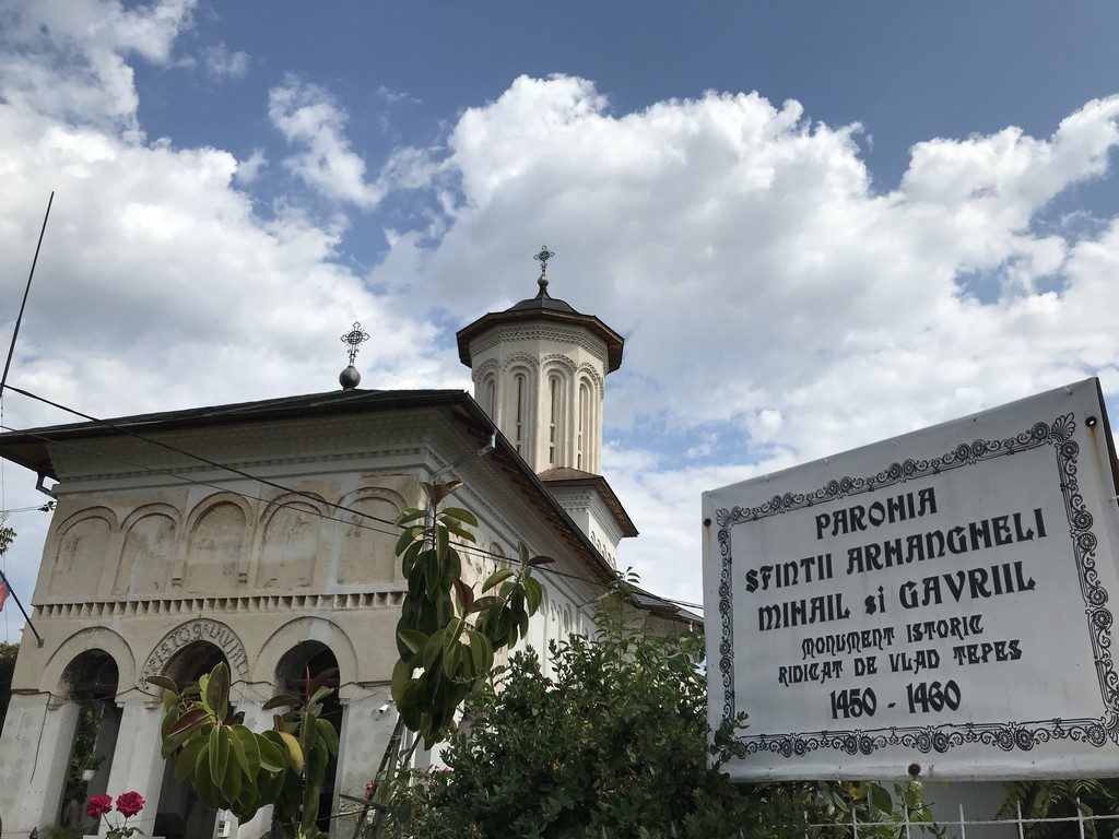 Biserica Sfintii Arhangheli, Targoviste, obiective istorice Dambovita, Romania, Vlad Tepes