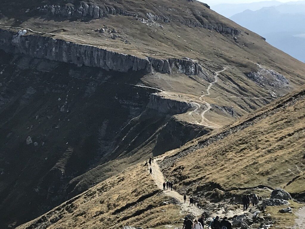 Traseu de la Piatra Arsa pana la Cabana Omu pe la Babele si Sfinx,Romania, Bucegi