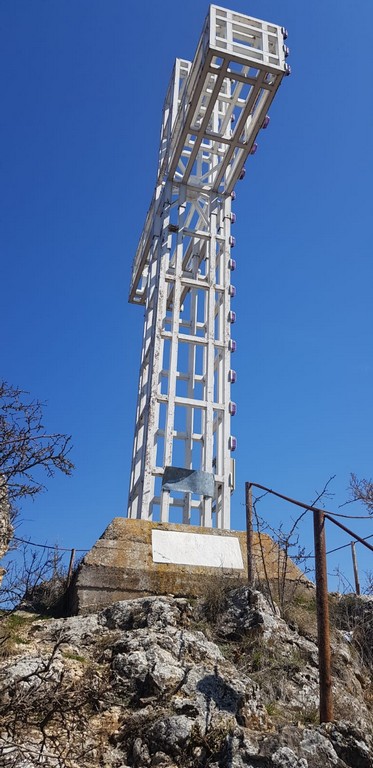 Crucea lui Mihai Viteazul de la Stoenesti, Valea Badenilor, Arges, obiective turistice Romania