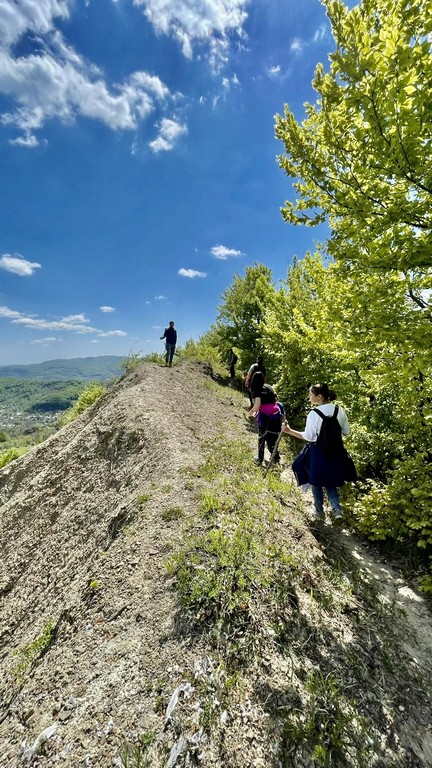 Varful Maciuca, Satul Bertea, Padurea Stefesti, traseu biciclete, off camping, drumetie, obiective turistice Prahova, Romania 