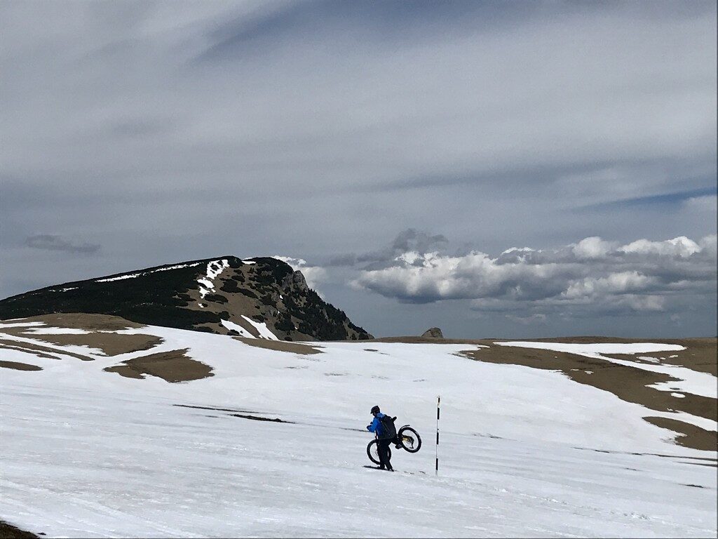 traseu Cabana Piatra Arsa spre Cota 2000 Sinaia, Varful Furnica, drumetie Bucegi