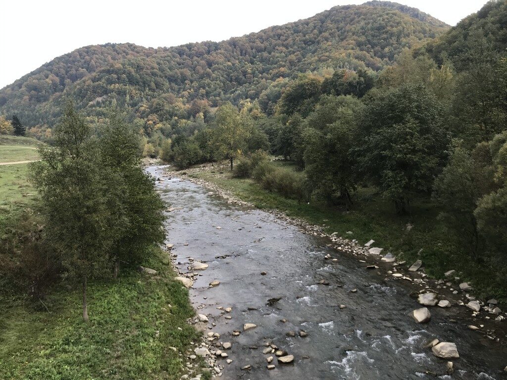 Lacul Vulturilor, Muntii Siriu, obiective turistice Buzau, drumetie, circuit 