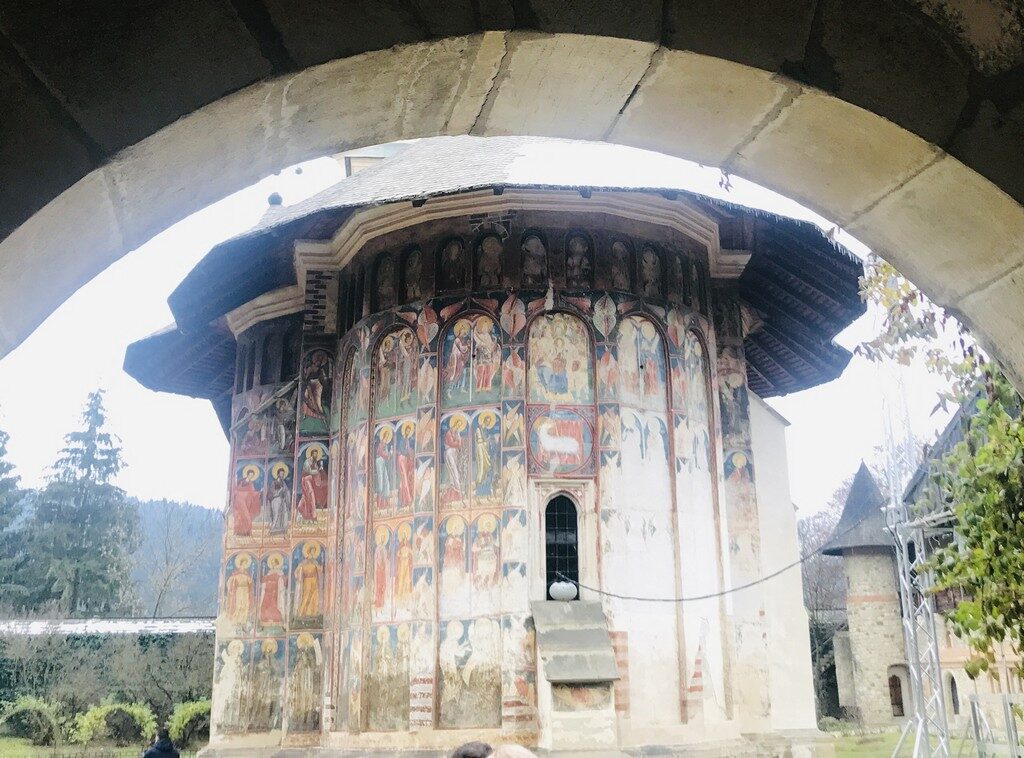 Manastirea Moldovita, Petru Rares, Toma Zugravul, obiective turistice Bucovina, Moldova, Romania, arta, pictura murala, arhitectura