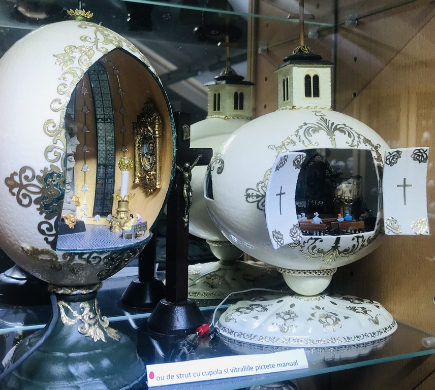 Muzeul Oului Vama, obiective turistice Bucovina, Moldova, Romania, oua incondeiate