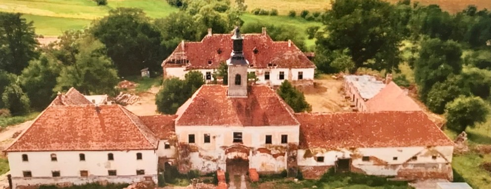 Castelul-Teleki-din-Posmus-obiective-turistice-Romania